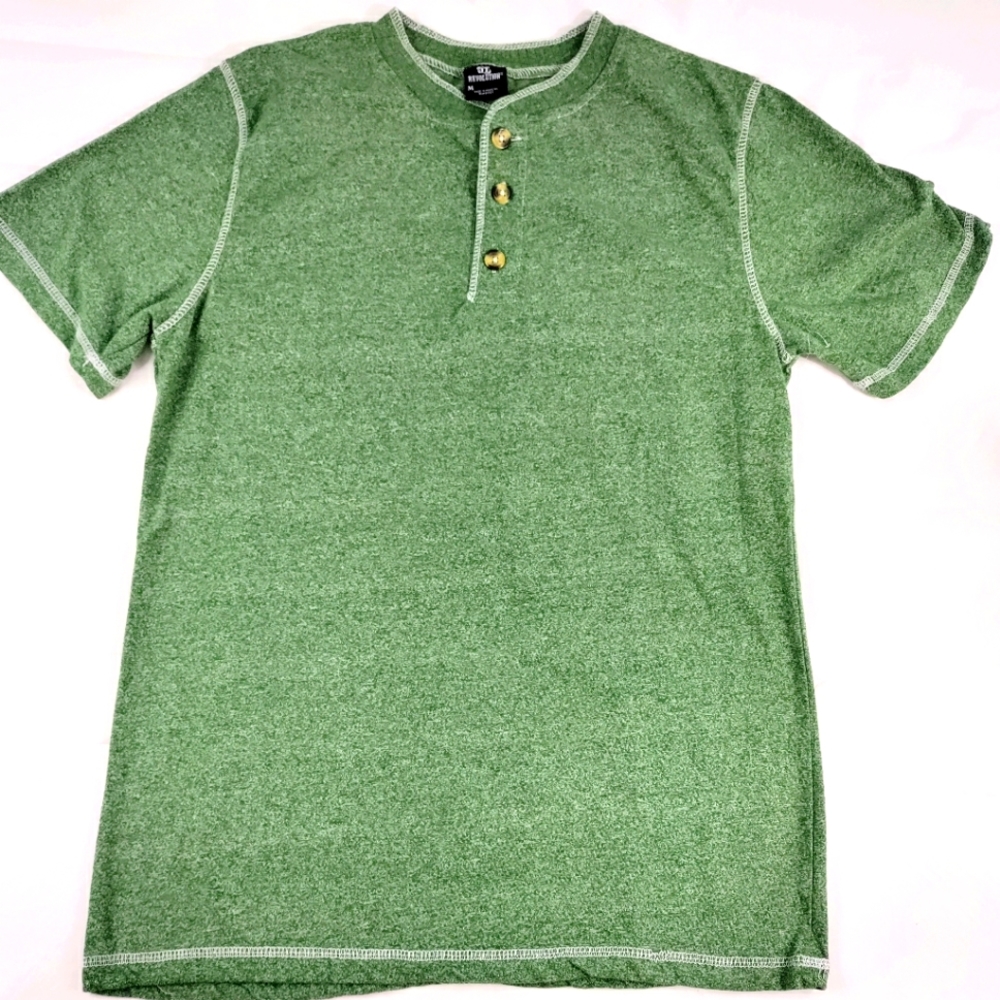 Revolution Men's Henley Short Sleeve Three Button T-Shirt Green Size Medium